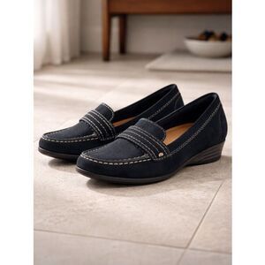 EUC BareTraps Women’s Black Loafer Shoes Posture Support a Size 8.5M